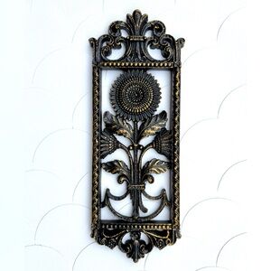 VINTAGE MCM Homco Flower Wall Plaque